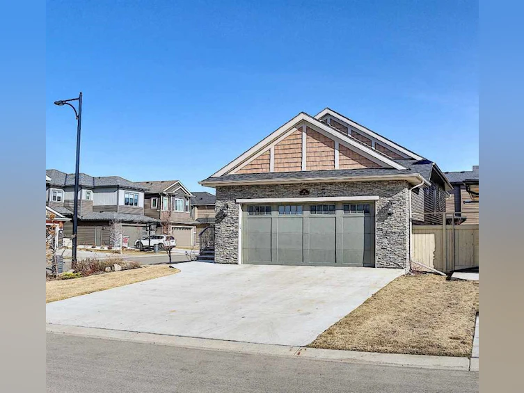 1961 Adamson Terrace, Edmonton, AB, T6W 2N7