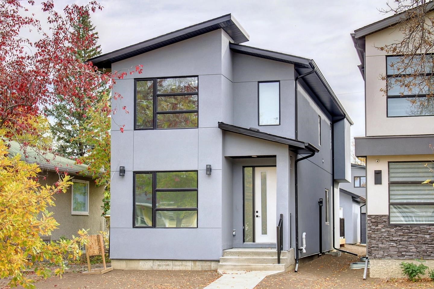 10963 138 Street, Edmonton, AB, T5M 1P3