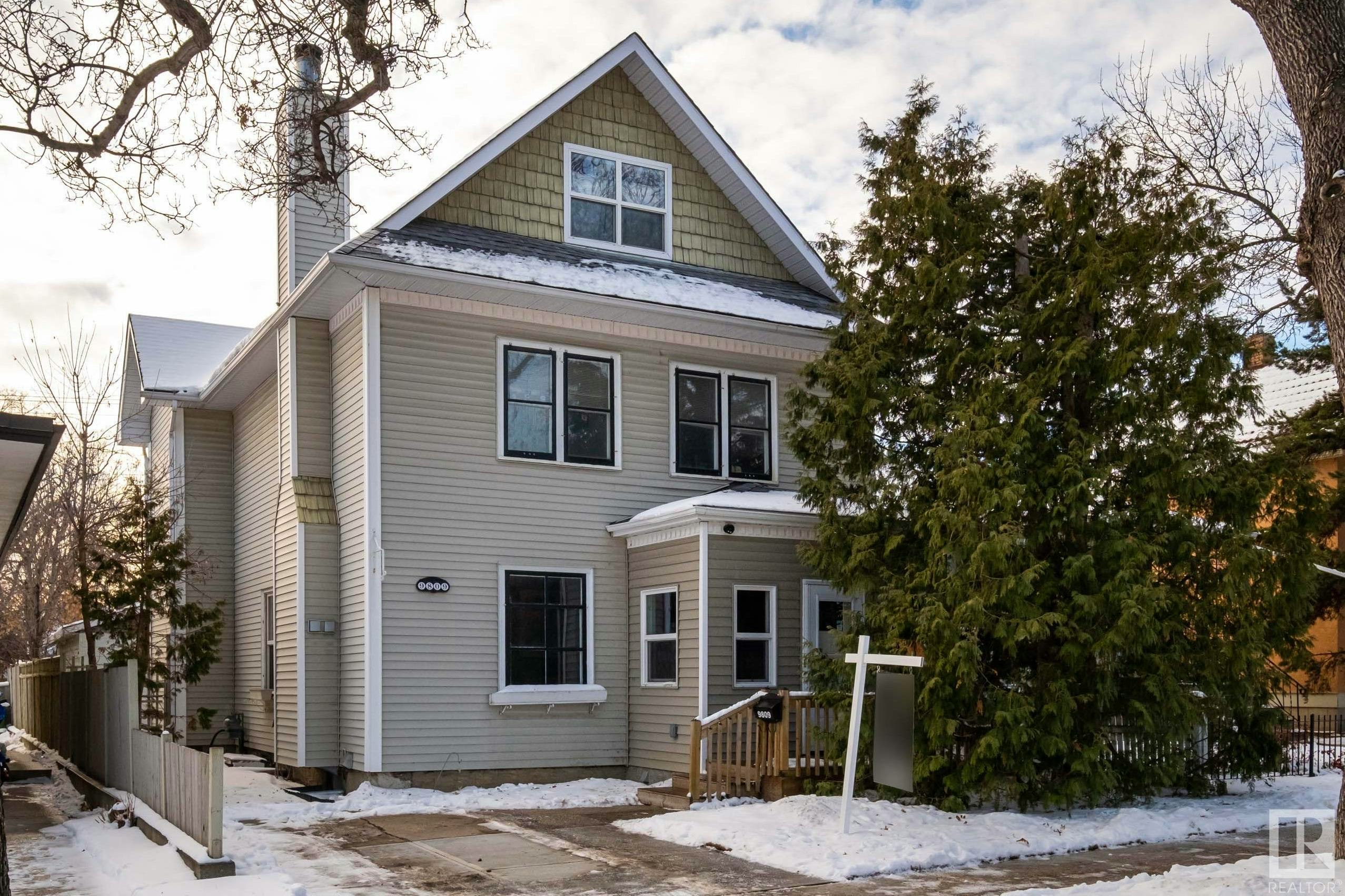 9809 88 Avenue, Edmonton, AB, T6E 2R2