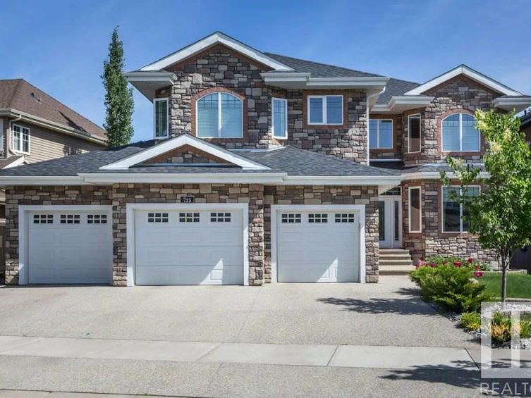 725 Caine Boulevard, Edmonton, AB, T6W 0R4