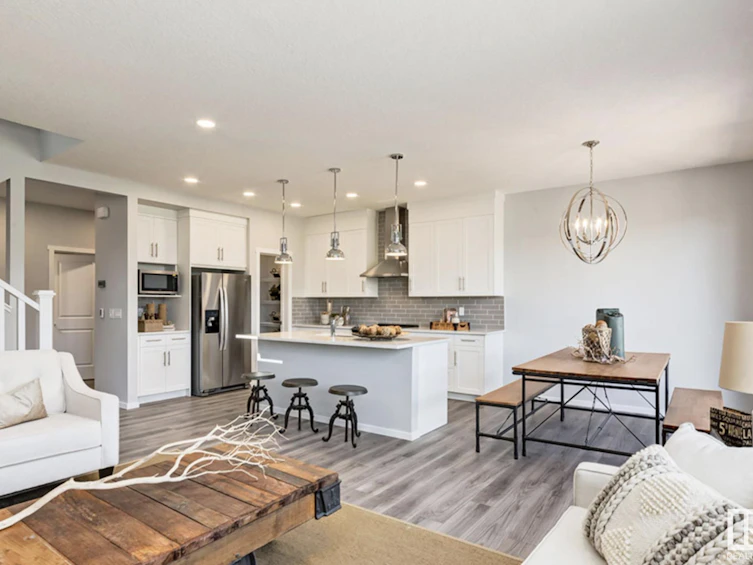 22624 82 Avenue, Edmonton, AB, T5T 7S7