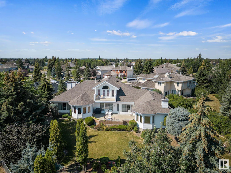 12 Running Creek Point(e), Edmonton, AB, T6J 6R6