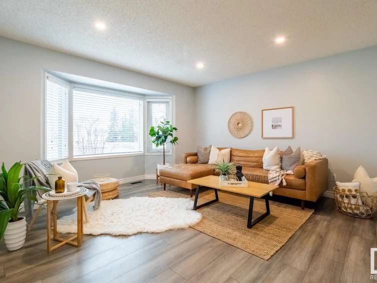 18903 94 Avenue, Edmonton, AB, T5T 4X5