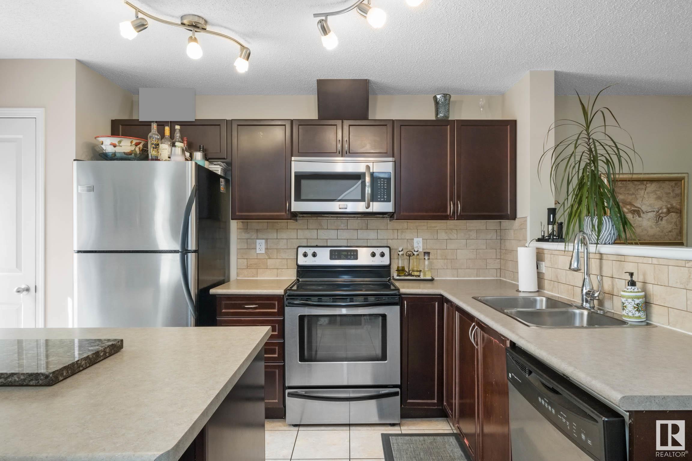 5-1804 70 Street, Edmonton, AB, T6X 0H4