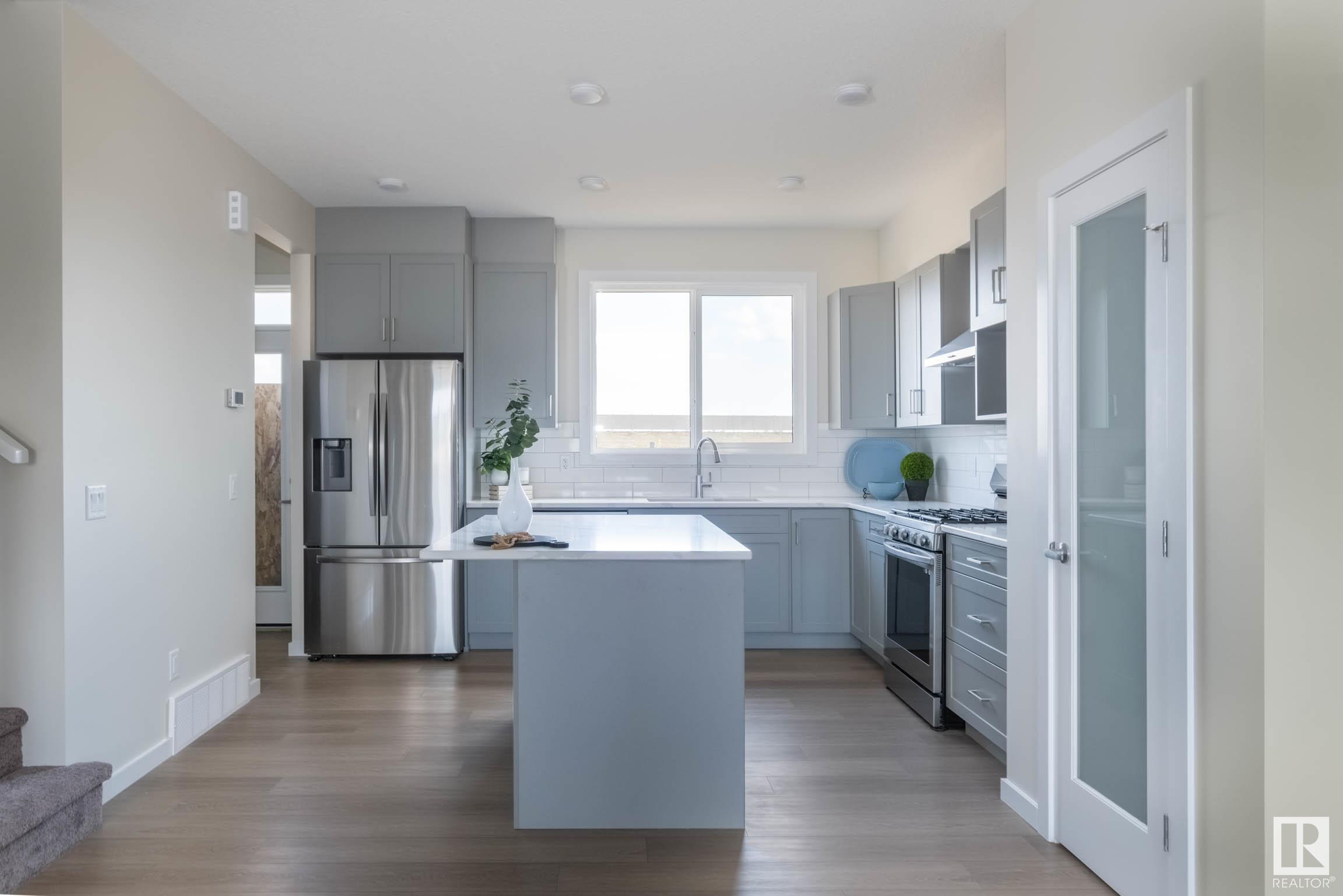 20751 25 Avenue, Edmonton, AB, T6M 1P4