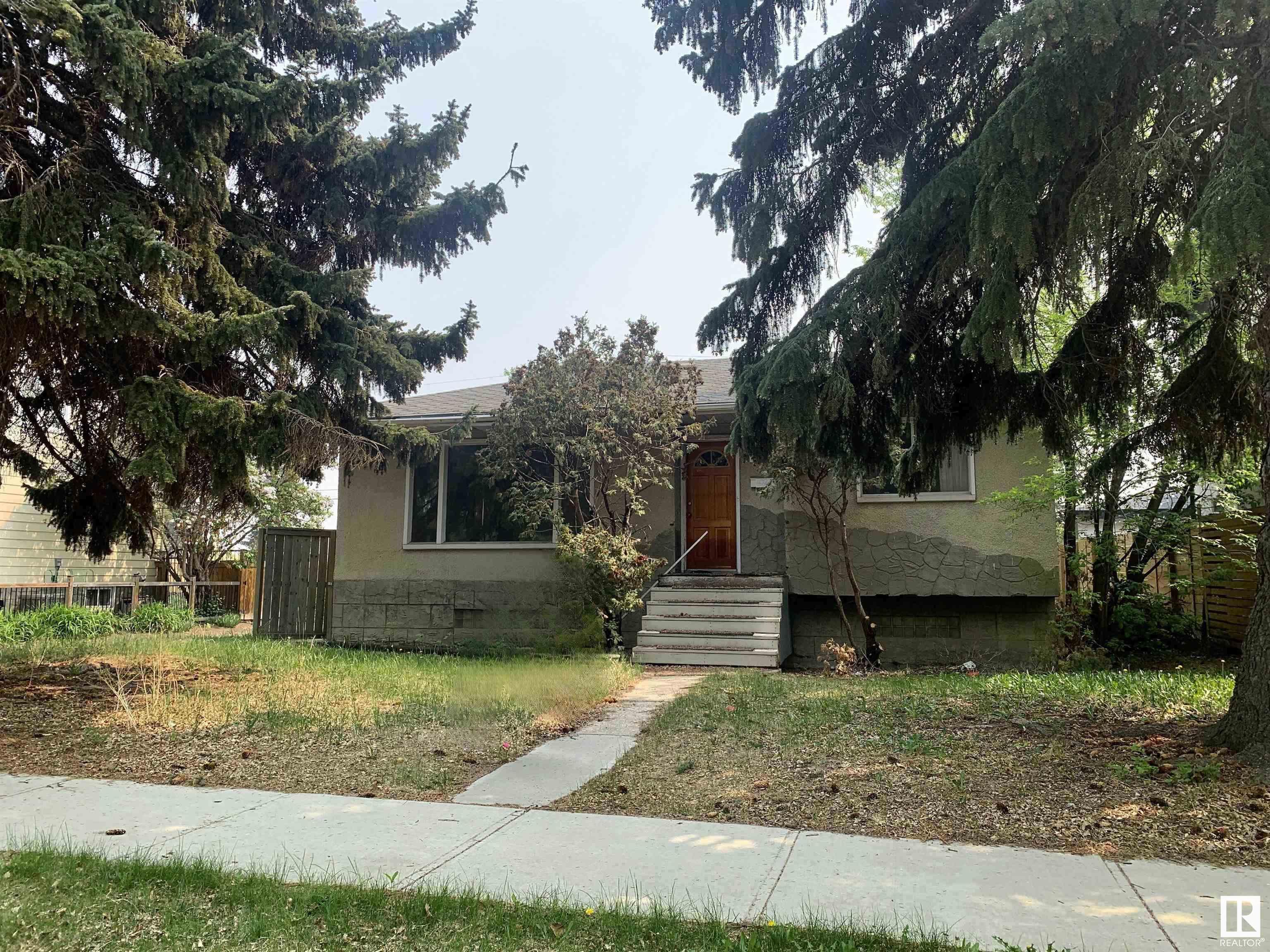 10983 122 Street, Edmonton, AB, T5M 0A9