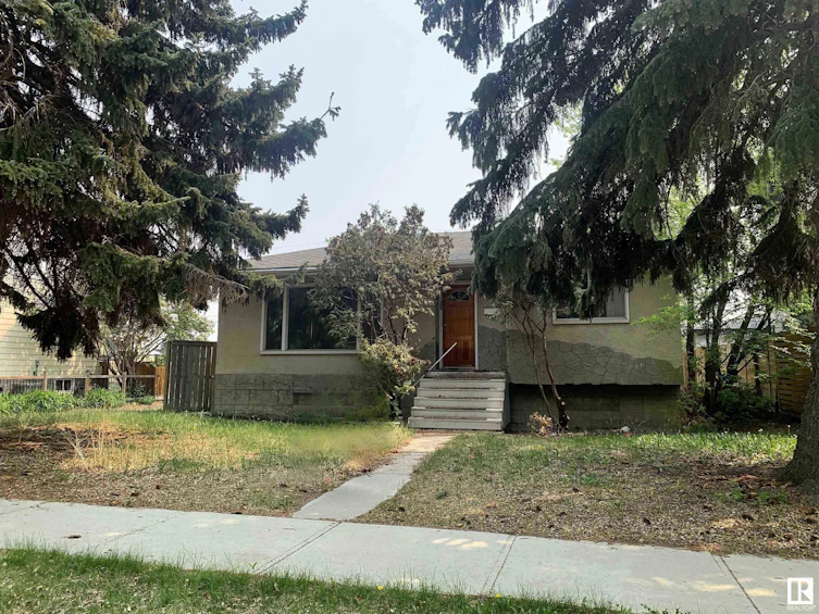 10983 122 Street, Edmonton, AB, T5M 0A9
