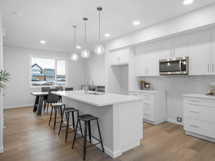 20755 25 Avenue, Edmonton, AB, T6M 1P4