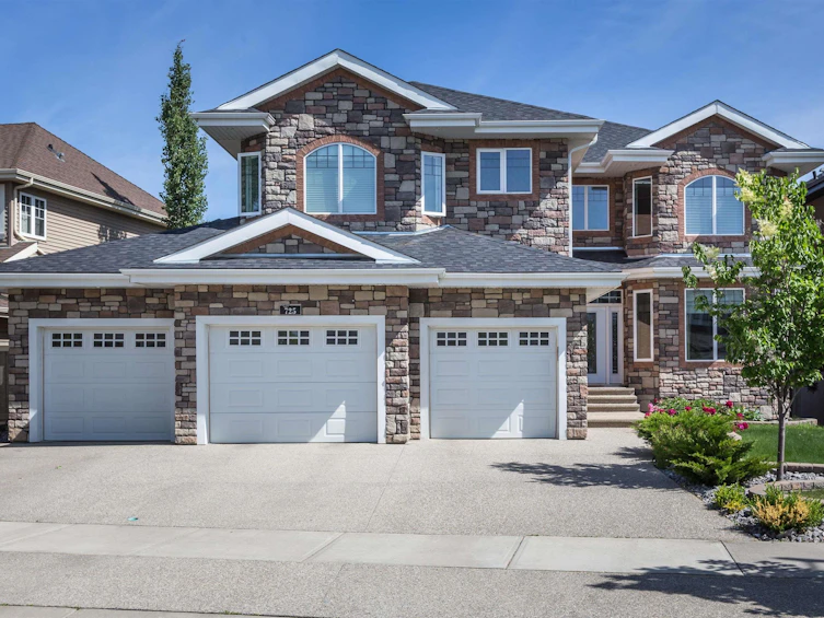 725 Caine Boulevard, Edmonton, AB, T6W 0R4
