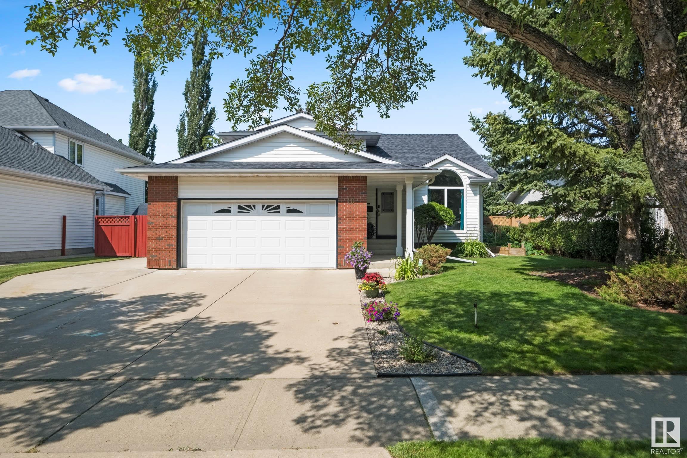 18 Deane Crescent, St. Albert, AB, T8N 4Z8