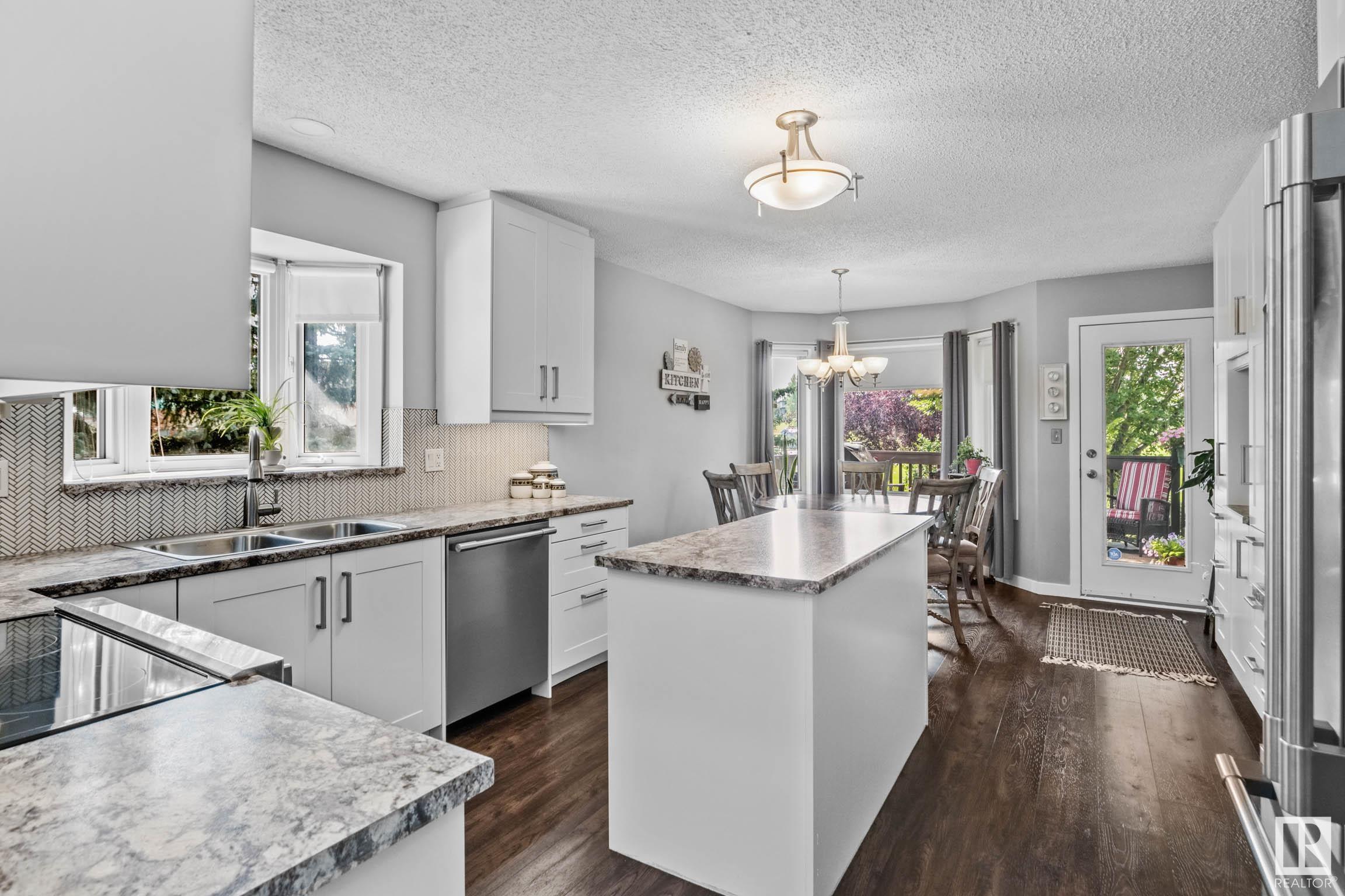 31 Coloniale Way Way, Beaumont, AB, T4X 1M2