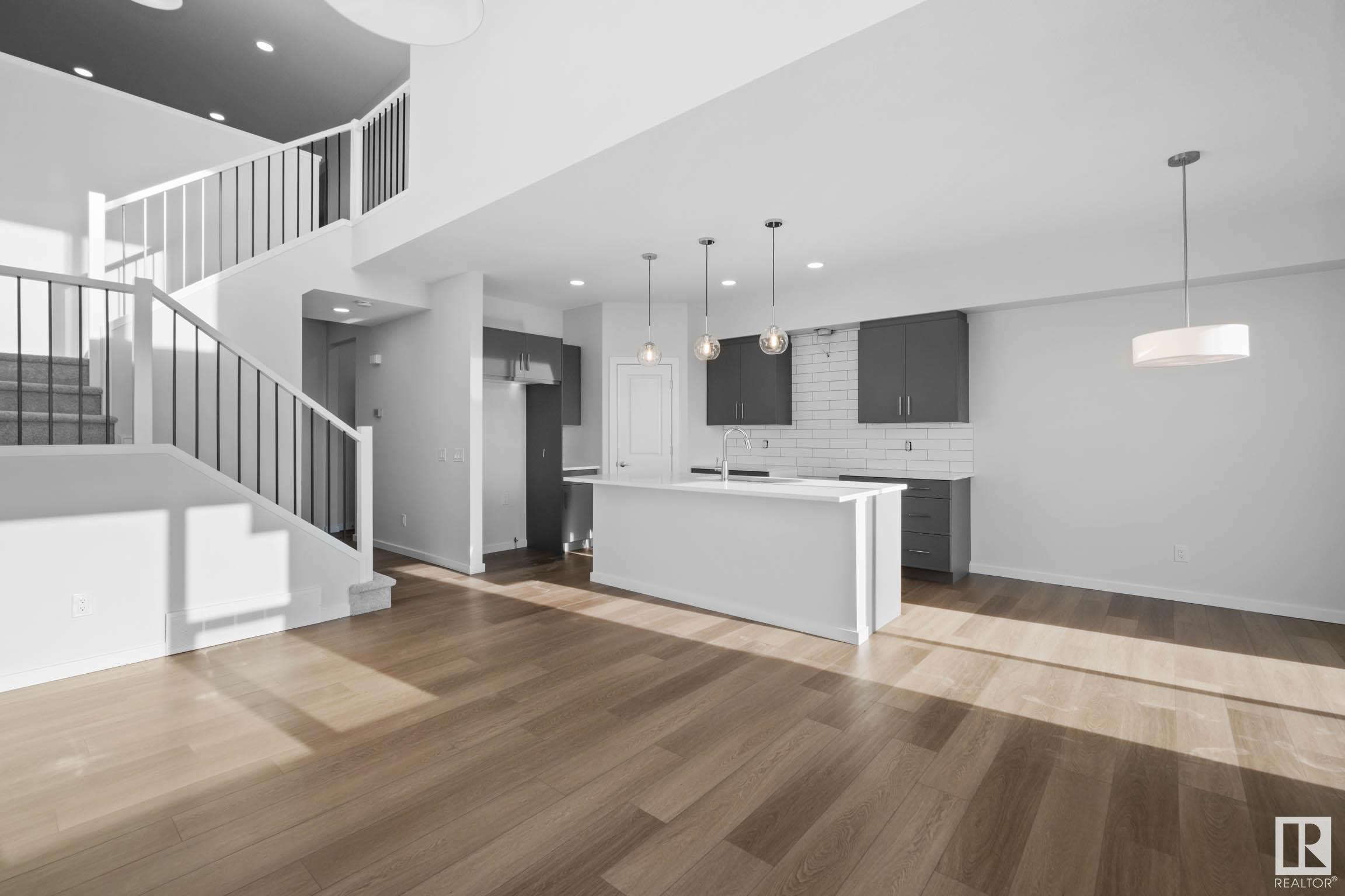 8260 229 Street, Edmonton, AB, T5T 7N7