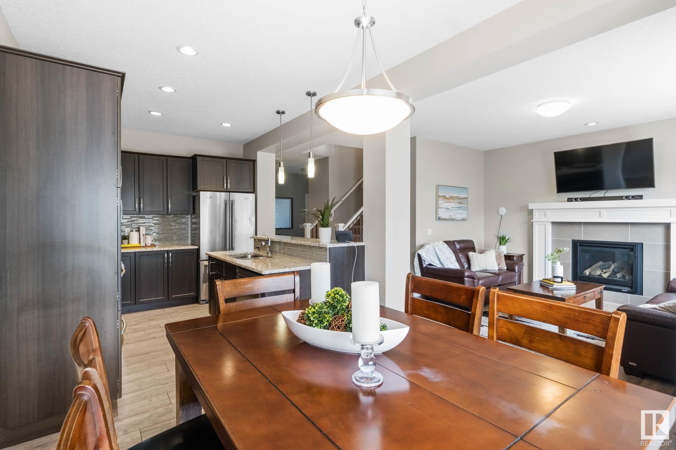 5327 Schonsee Drive, Edmonton, AB, T5Z 0M5