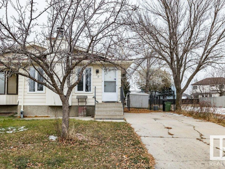 59 Grand Meadow Crescent, Edmonton, AB, T6L 1A3