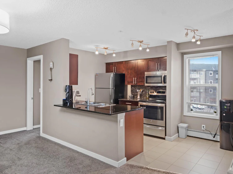 319-12045 22 Avenue, Edmonton, AB, T6W 2Y2
