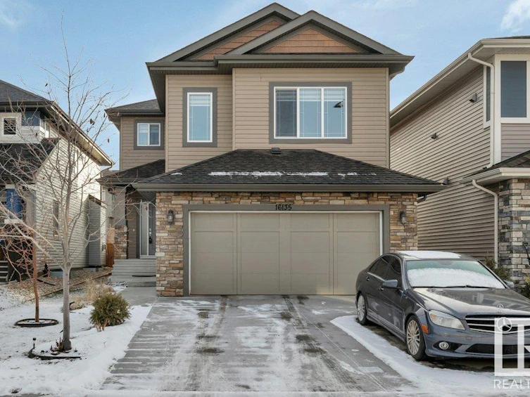 16135 17 Avenue, Edmonton, AB, T6W 3E8