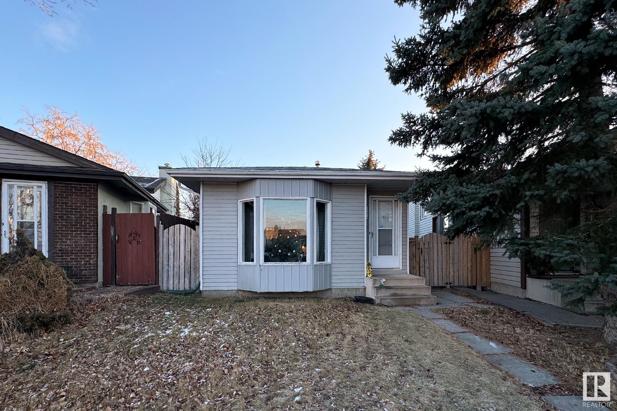 3505 41 Avenue, Edmonton, AB, T6L 5S5