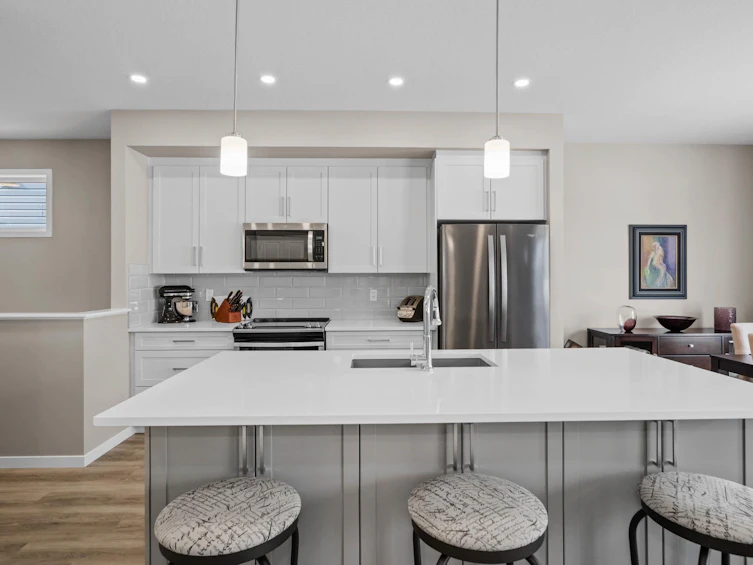 21842 98a Avenue, Edmonton, AB, T5T 7J3