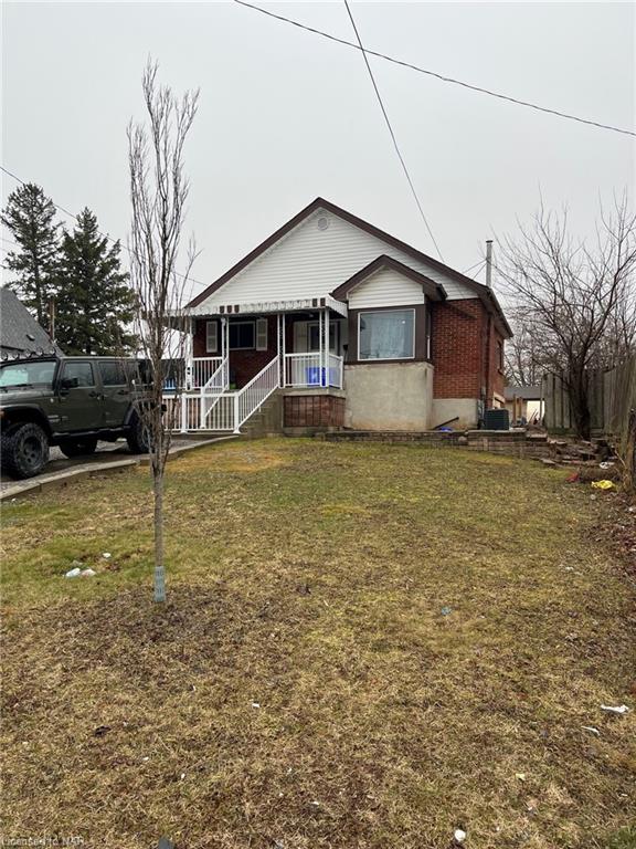880 Lawrence Avenue, Hamilton, ON, L8K 2A3