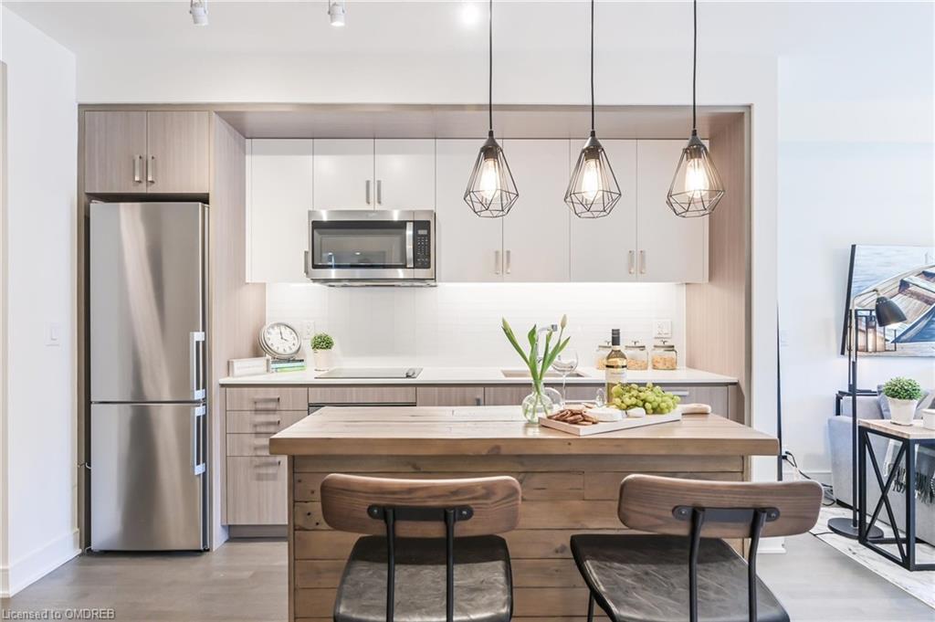354 - 1575 W Lakeshore Rd  