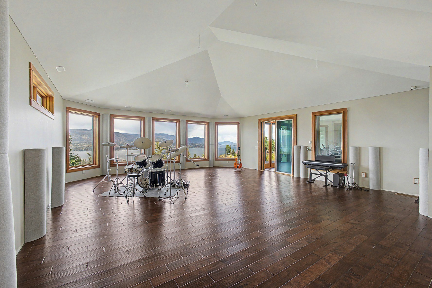105 Timberline Road, Kelowna, BC, V1W 4J6 - 33