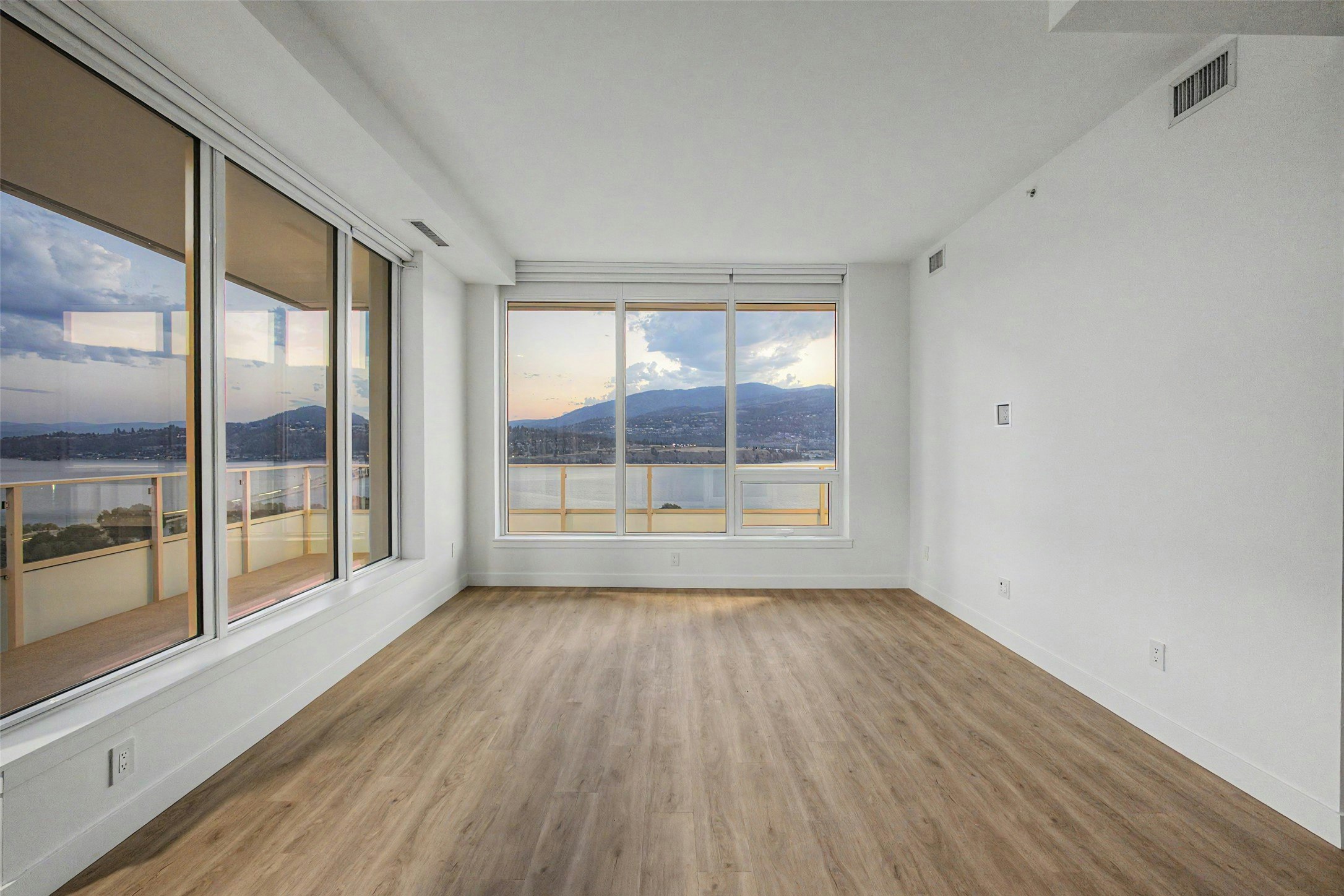 2107-238 Leon Avenue, Kelowna, BC, V1Y 1J9 - 14
