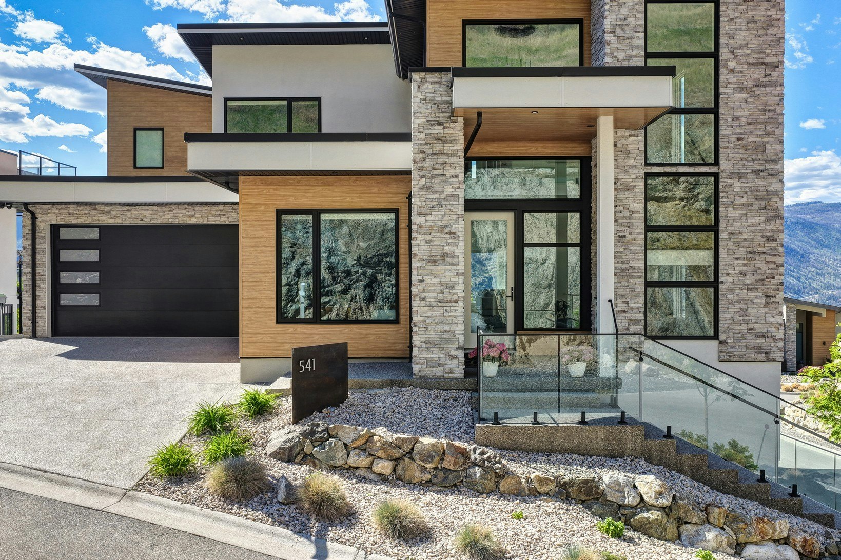 541 Clifton Court, Kelowna, BC, V1V 0B7 - 66