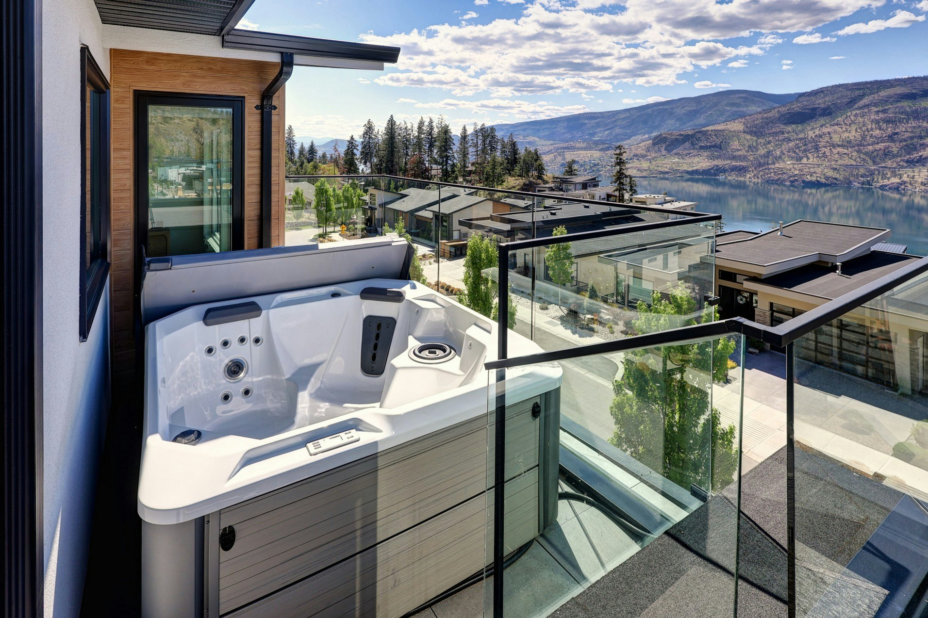 541 Clifton Court, Kelowna, BC, V1V 0B7 - 35