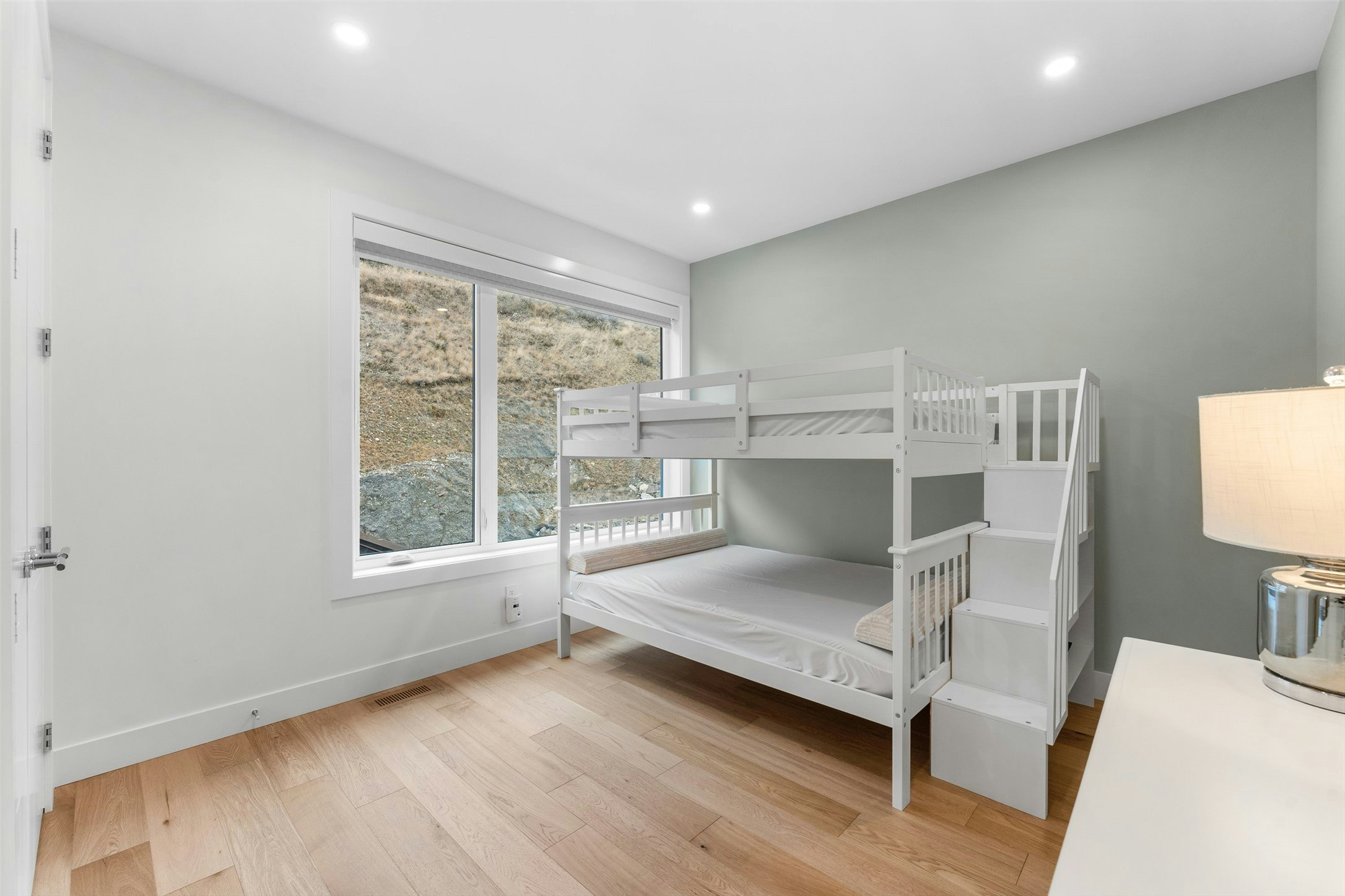 541 Clifton Court, Kelowna, BC, V1V 0B7 - 31