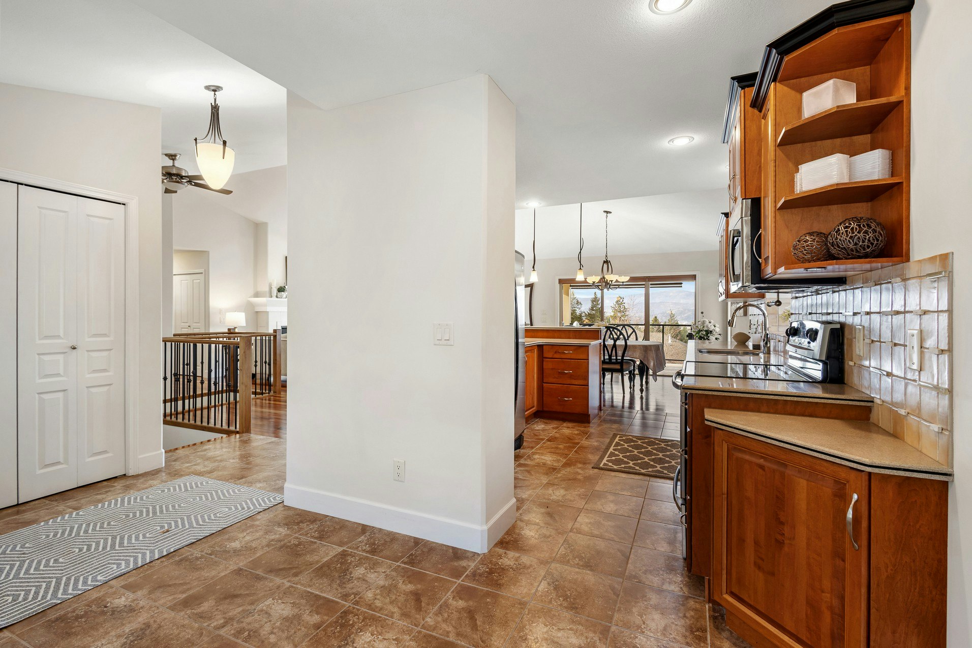 3492 Camelback Drive, Kelowna, BC, V1X 8A7 - 18