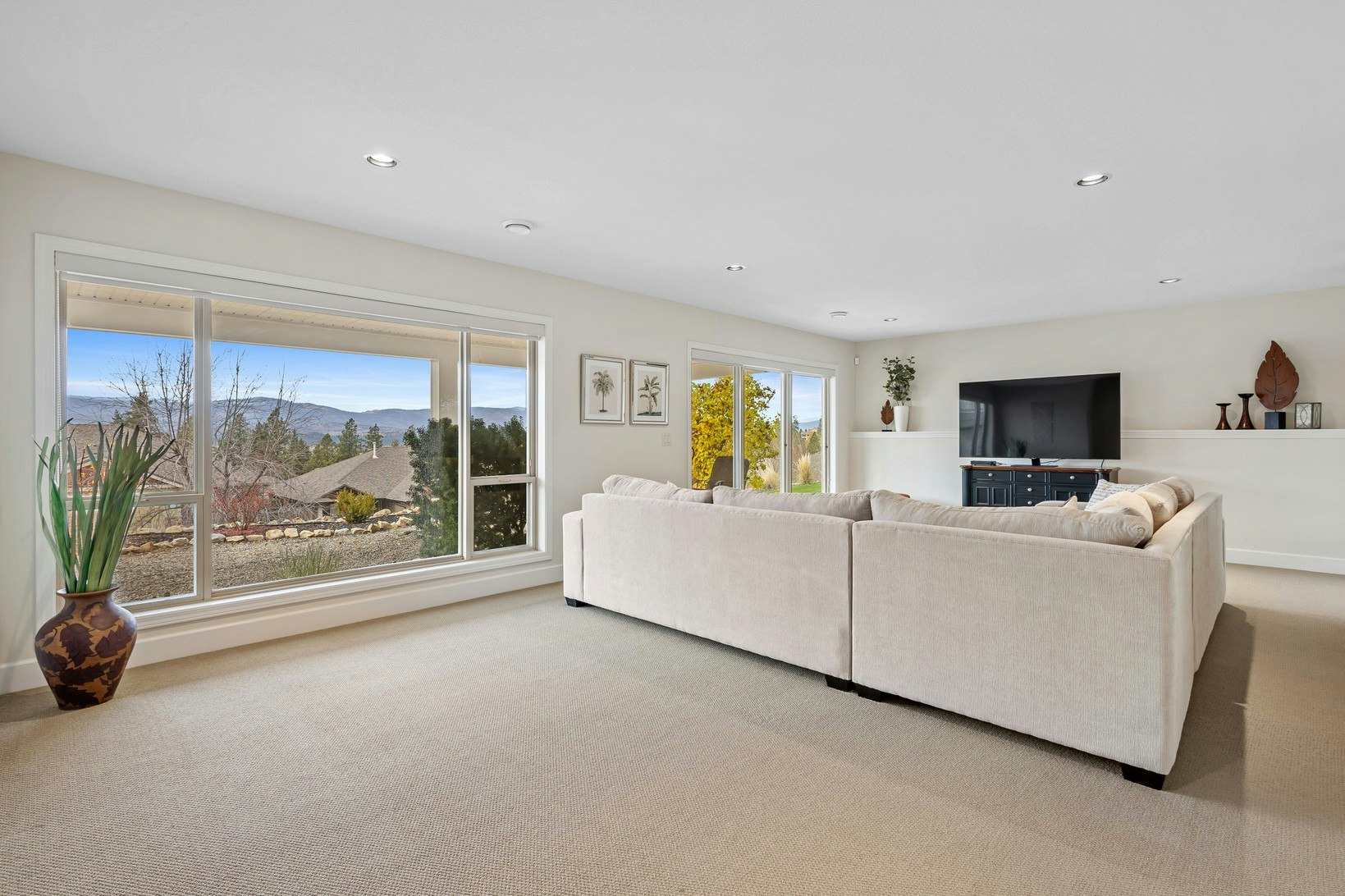 3492 Camelback Drive, Kelowna, BC, V1X 8A7 - 34