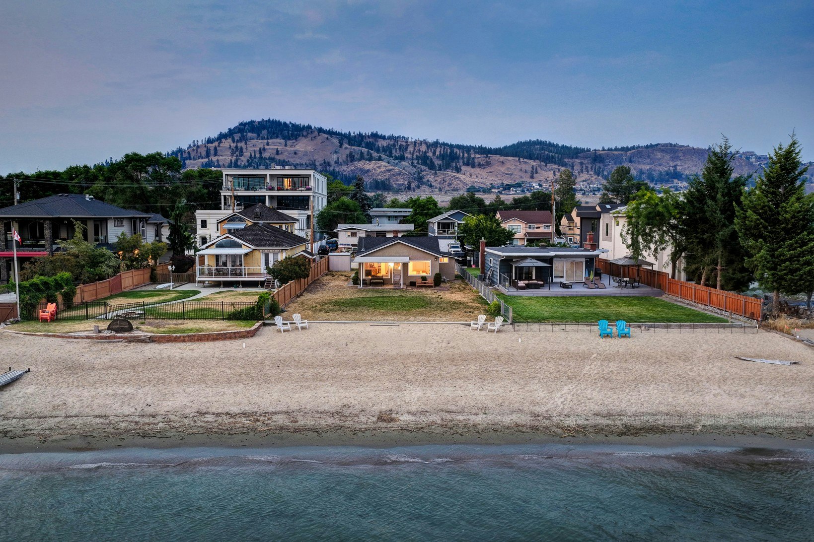 966 Manhattan Drive - 4