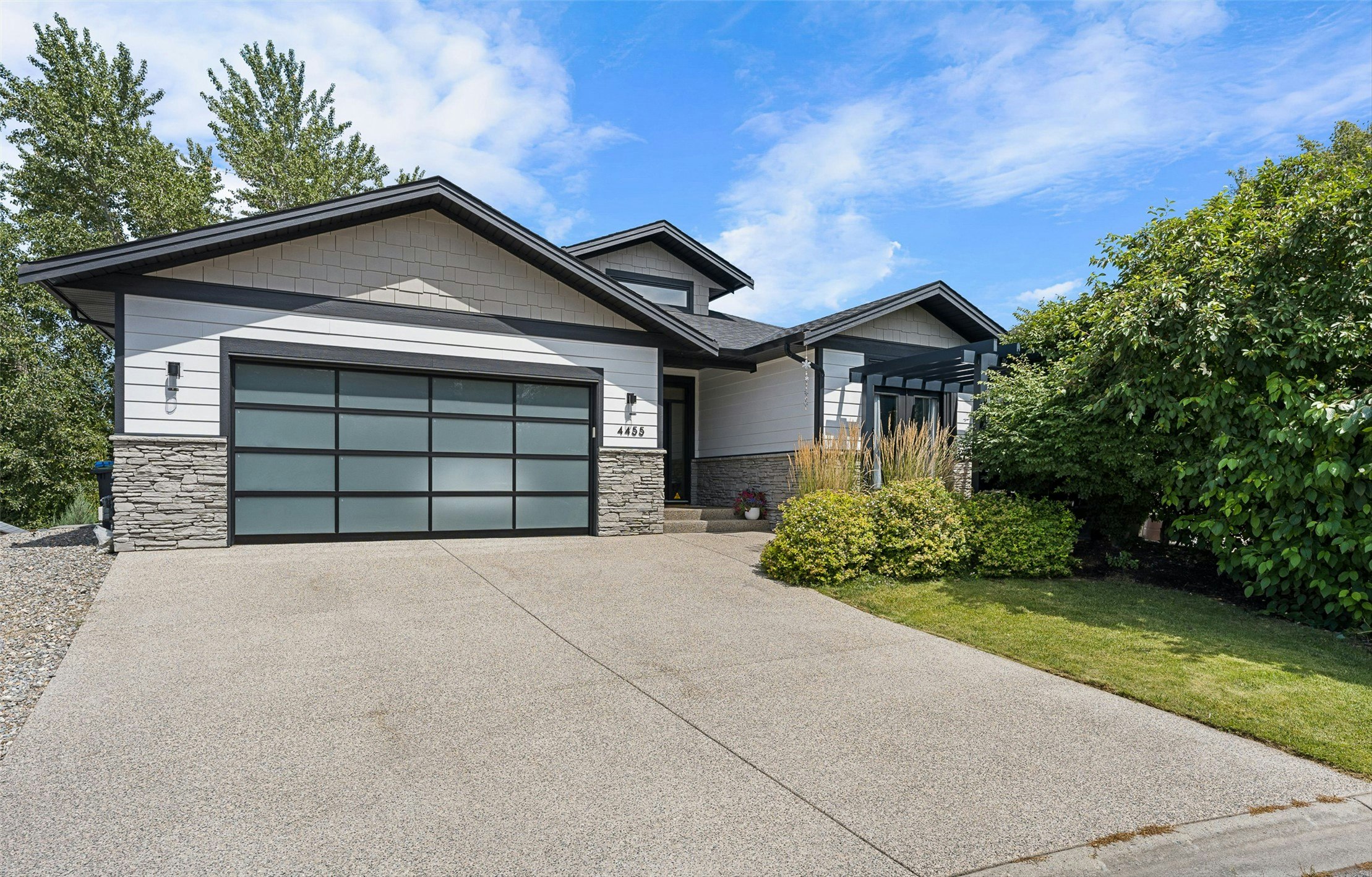 4455 Sherwood Court, Kelowna, BC, V1W 1E7 - 5