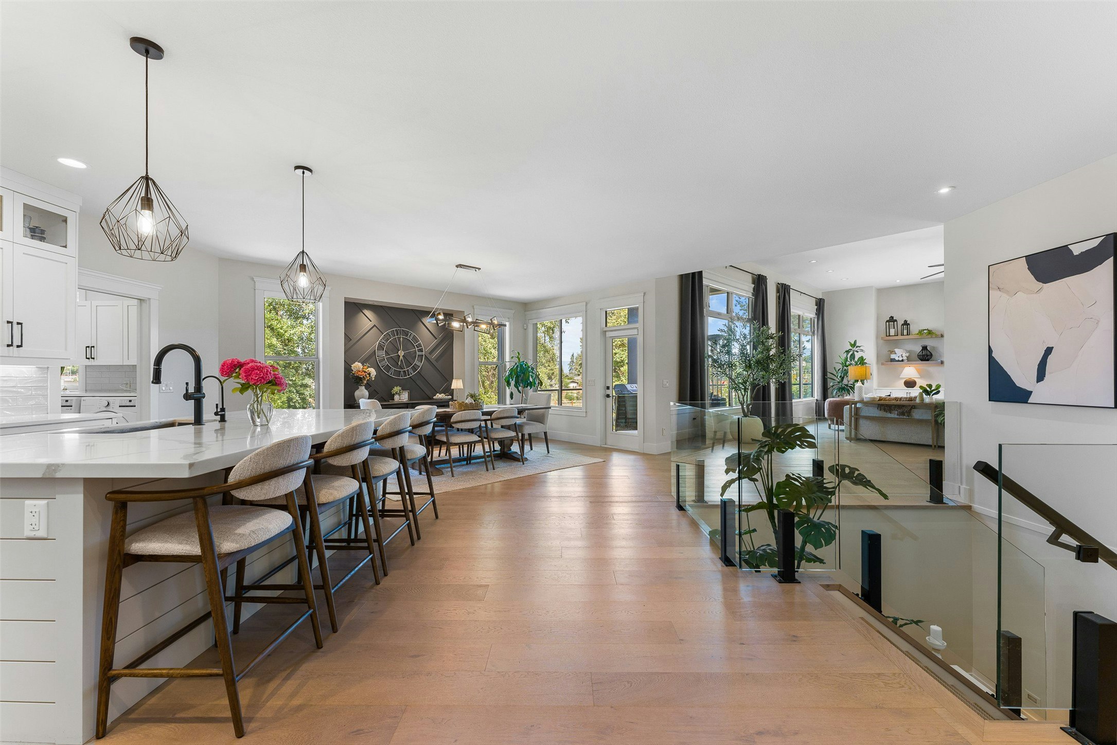 4455 Sherwood Court, Kelowna, BC, V1W 1E7 - 10