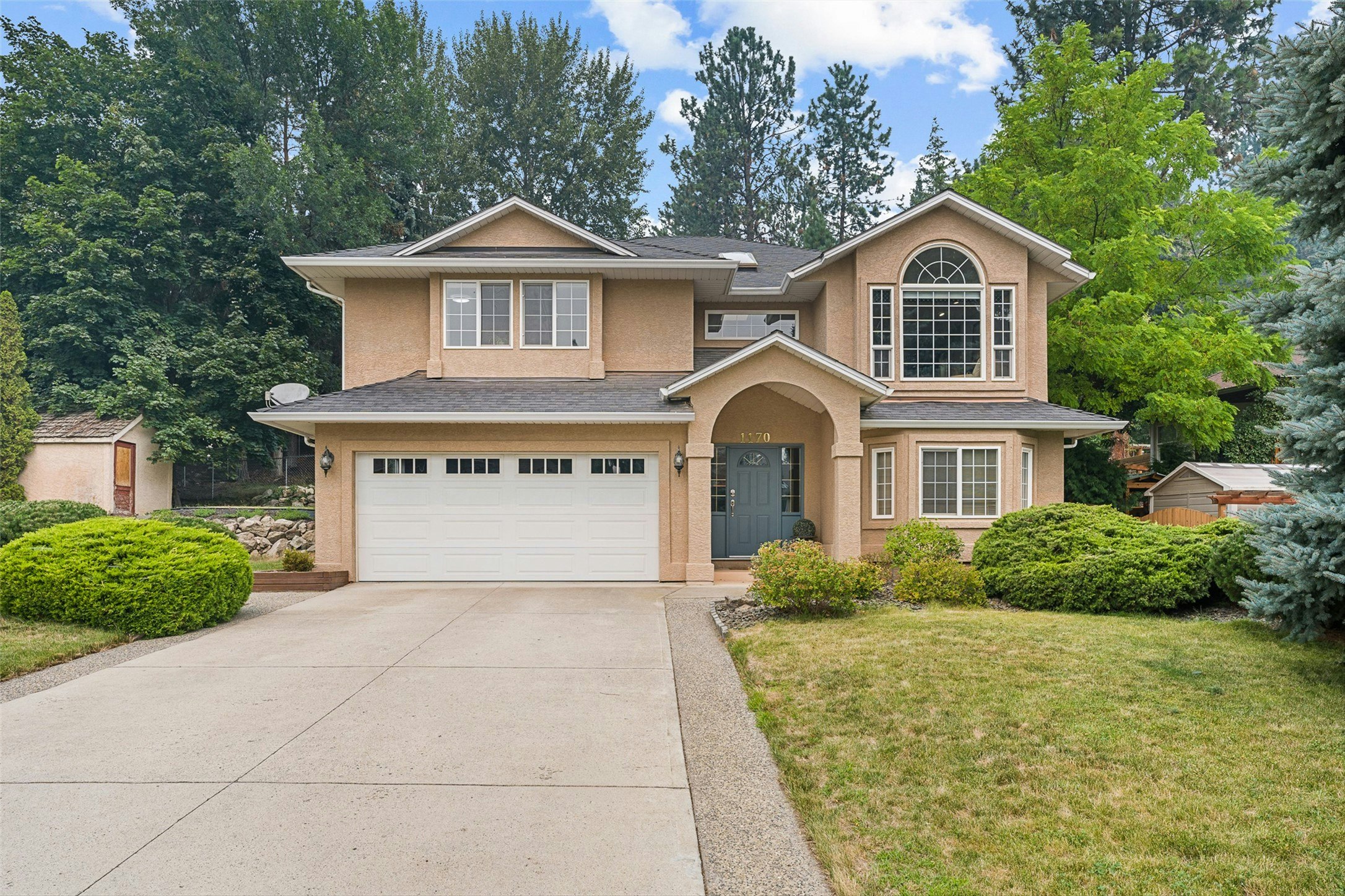 1170 Caledonia Way, West Kelowna, BC, V1Z 3N6