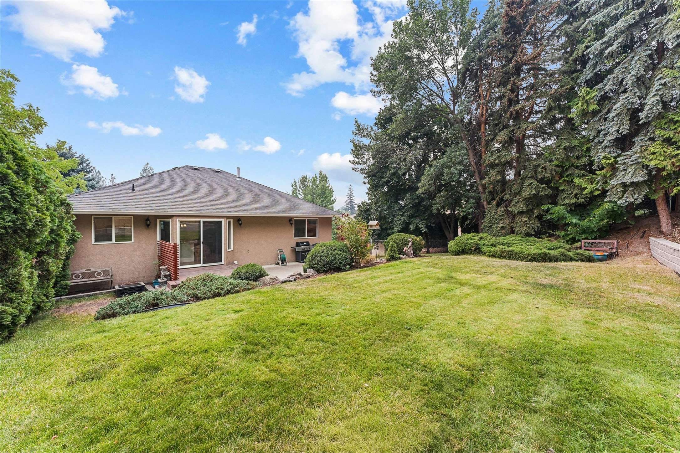 1170 Caledonia Way - 3