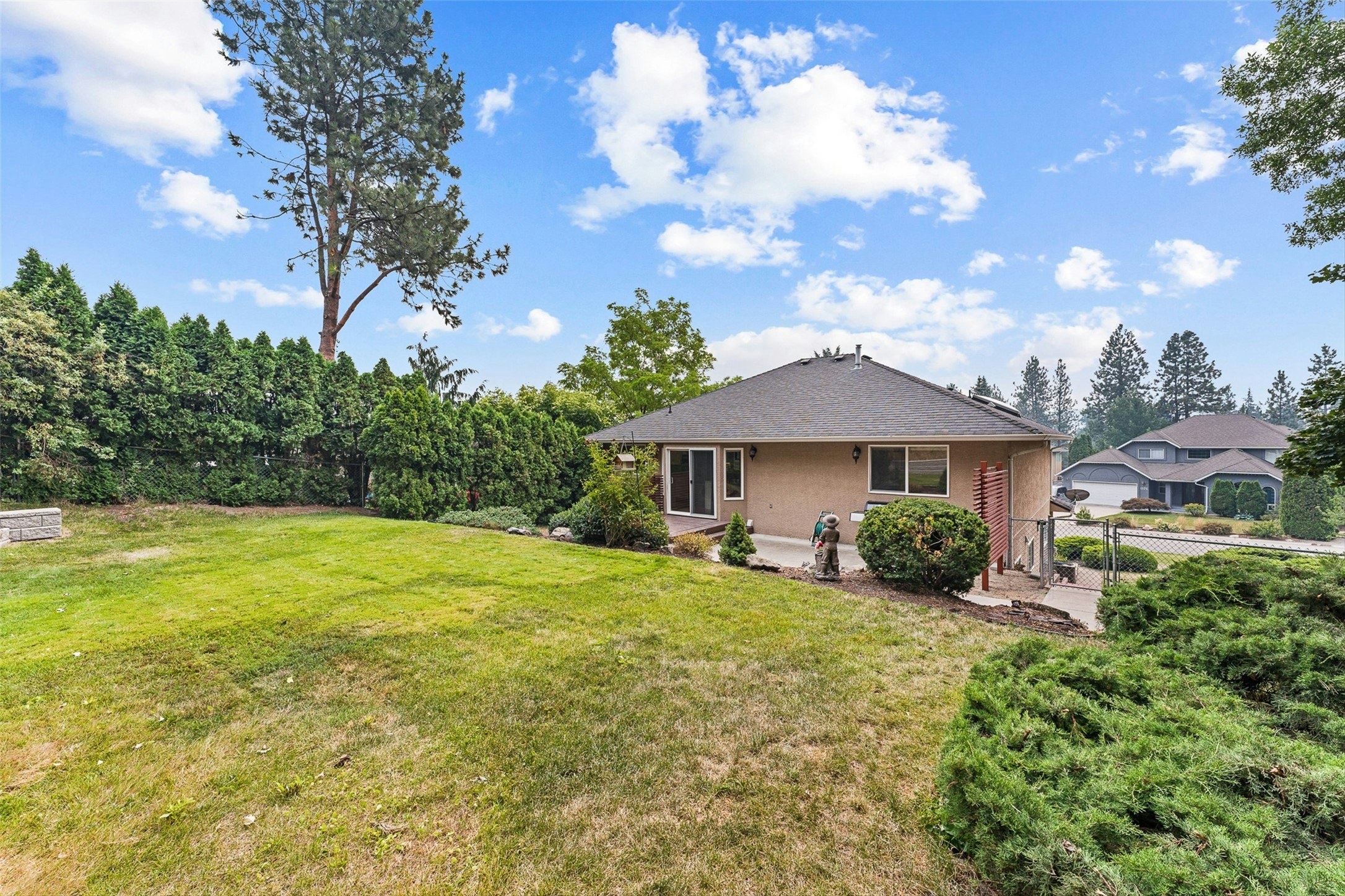 1170 Caledonia Way, West Kelowna, BC, V1Z 3N6 - 39