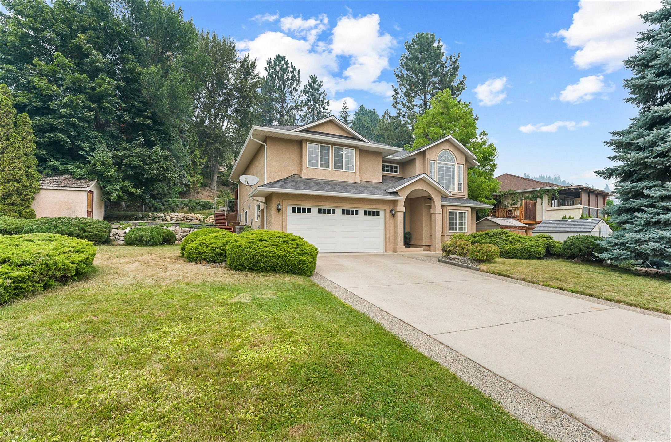 1170 Caledonia Way - 2