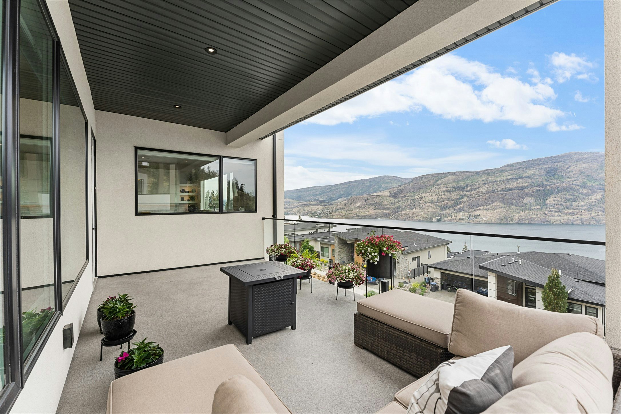 557 Clifton Court, Kelowna, BC, V1V 0B7 - 23