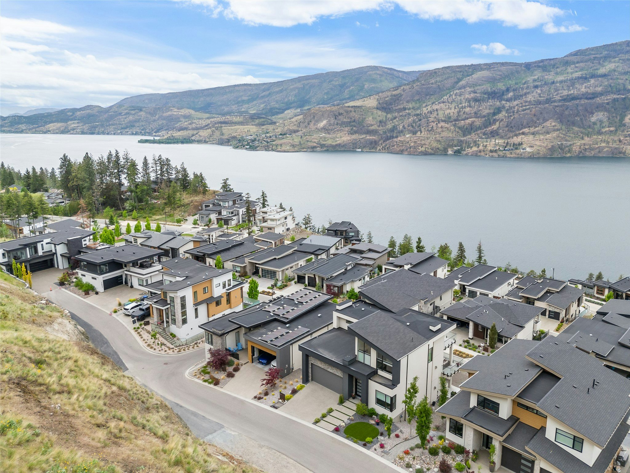 557 Clifton Court, Kelowna, BC, V1V 0B7 - 3