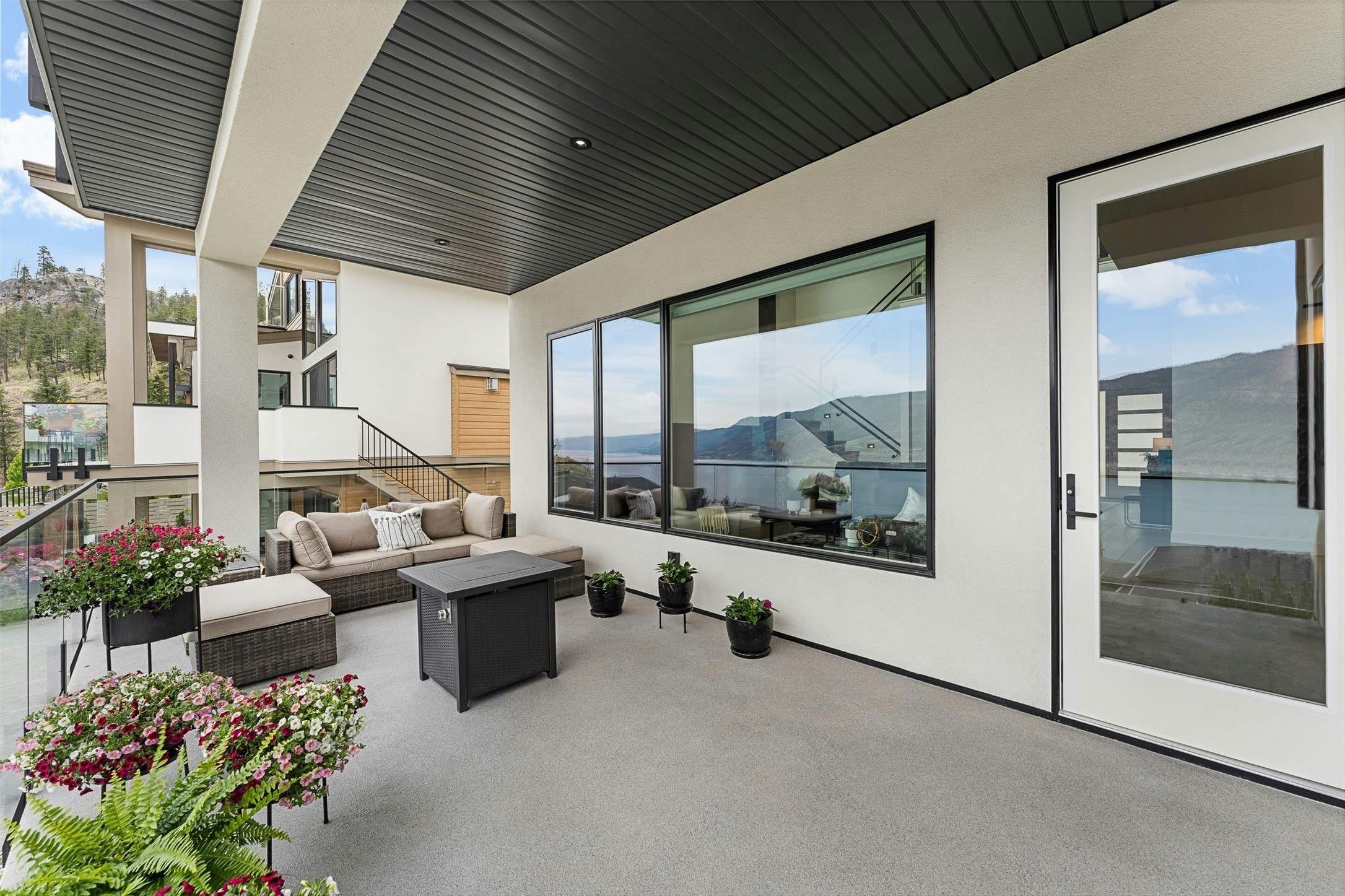 557 Clifton Court, Kelowna, BC, V1V 0B7 - 4