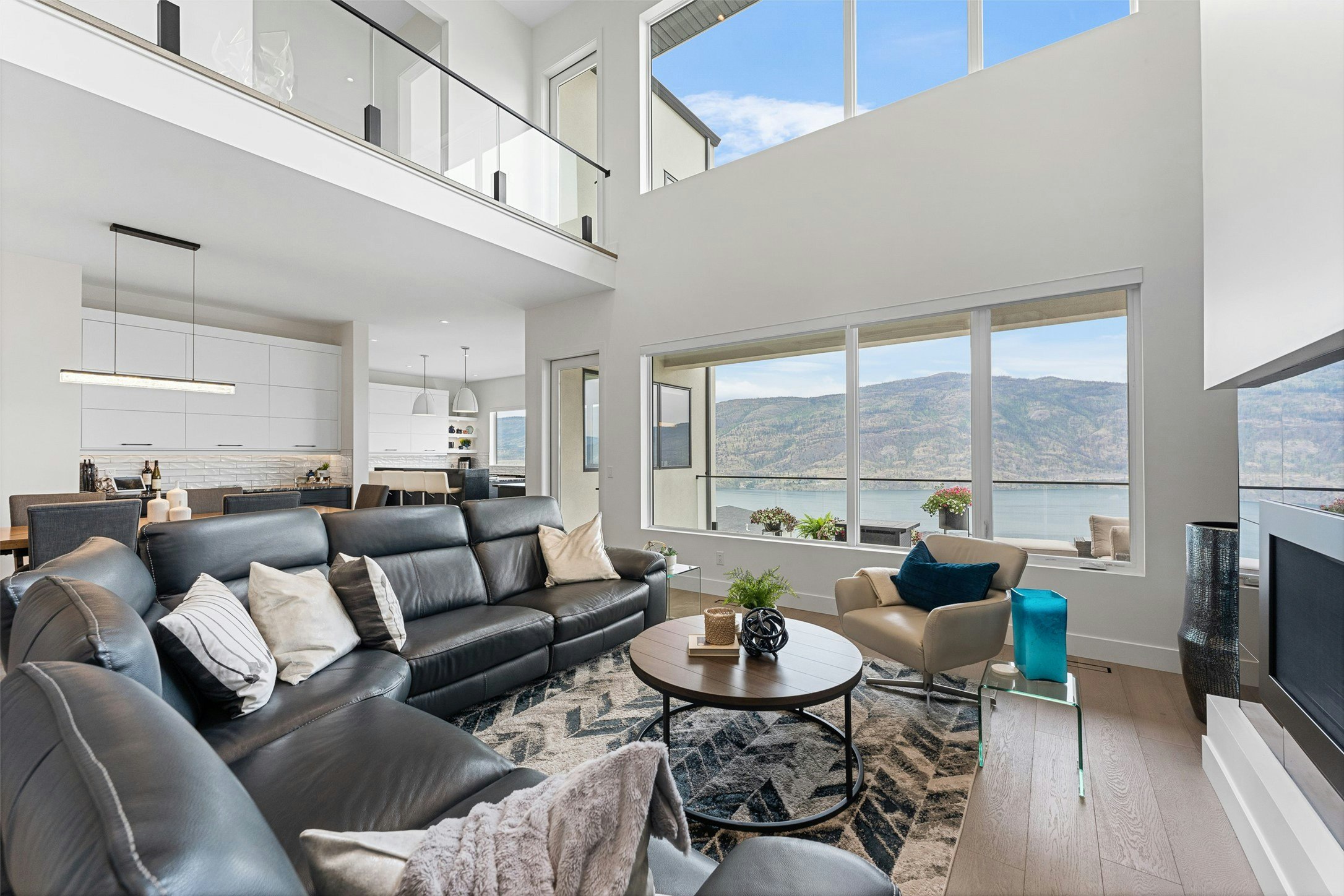 557 Clifton Court, Kelowna, BC, V1V 0B7 - 11