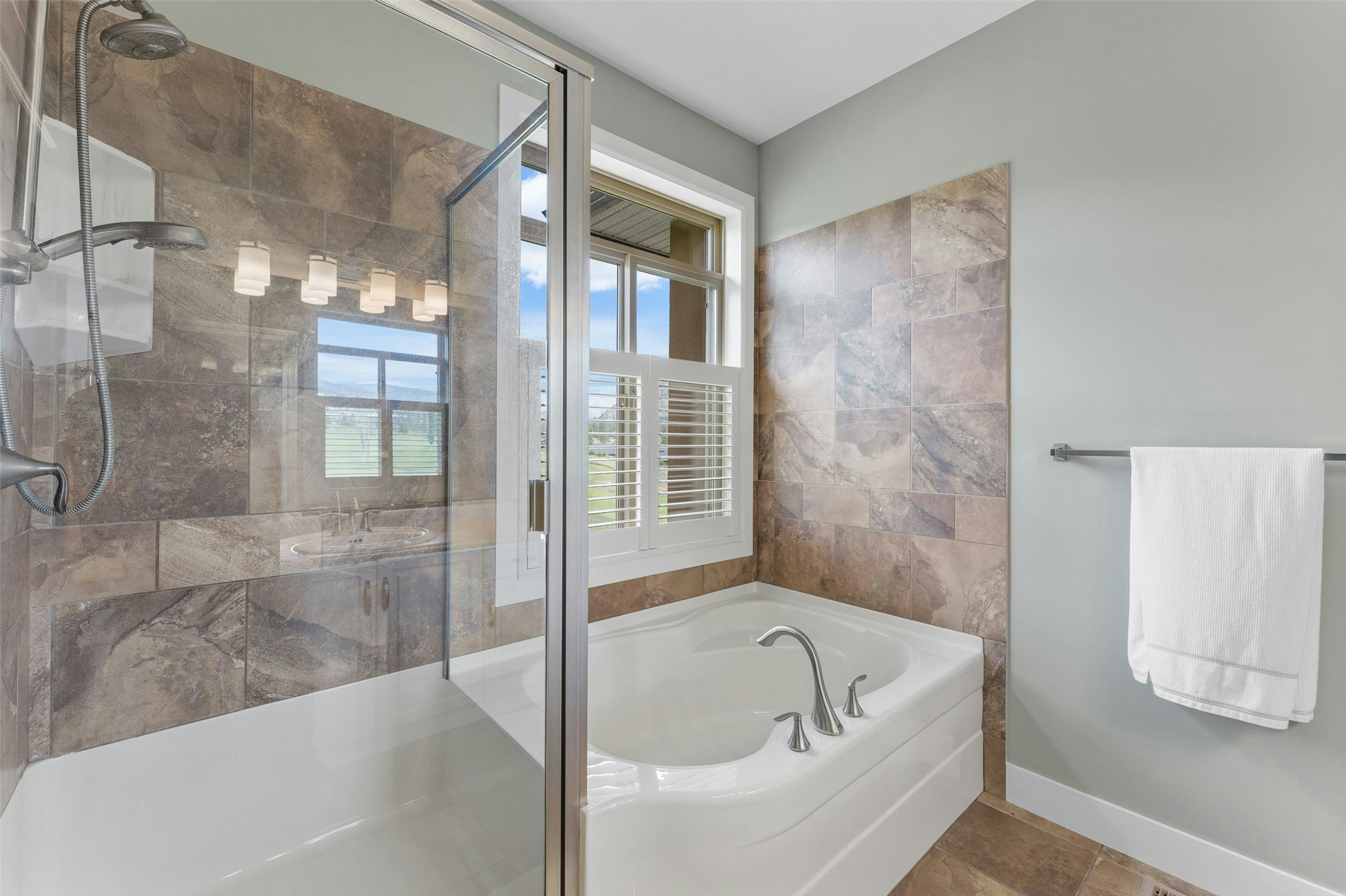 2160 Serrento Lane, Westbank, BC, V4T 3G3 - 28