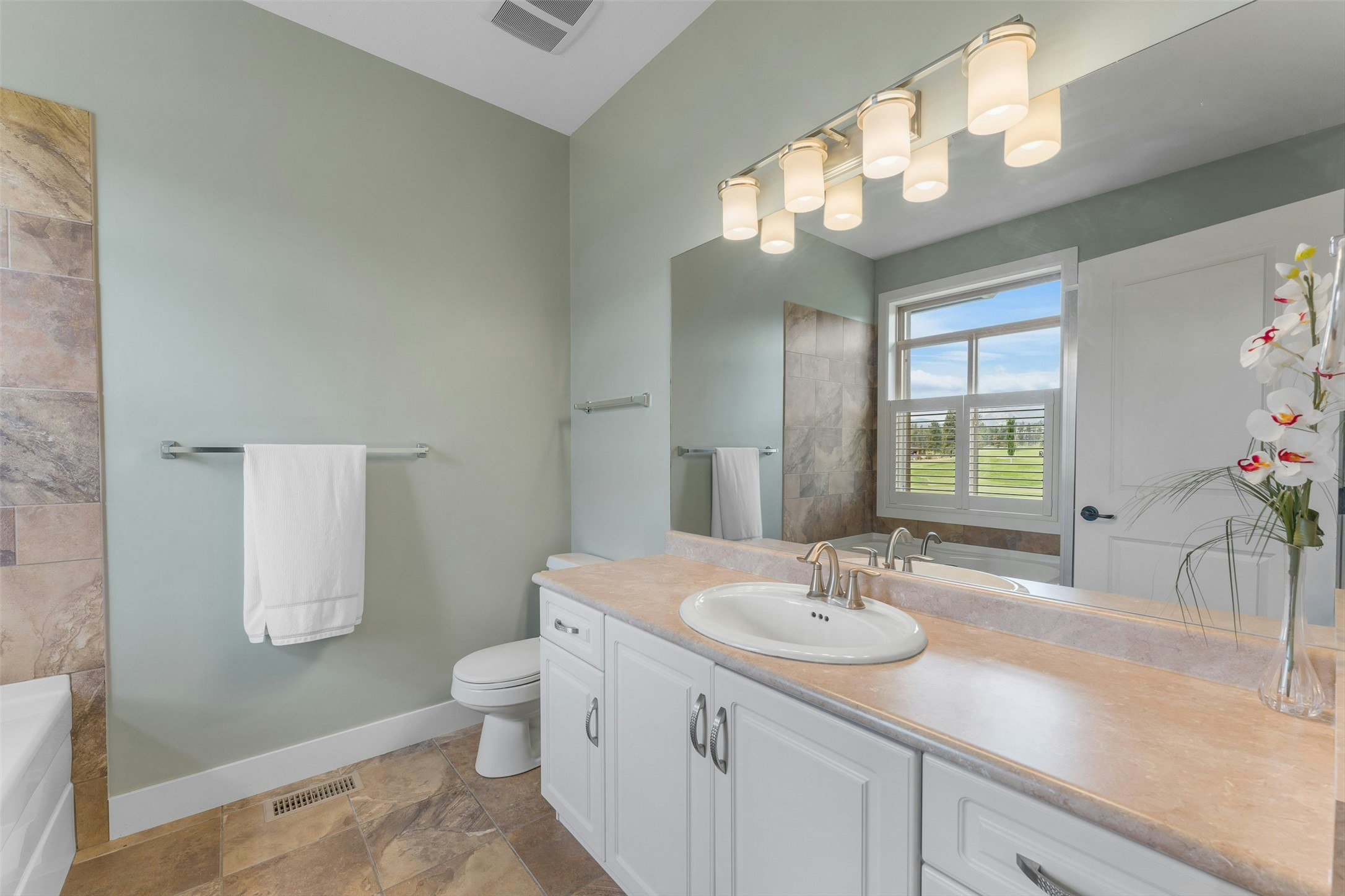 2160 Serrento Lane, Westbank, BC, V4T 3G3 - 27
