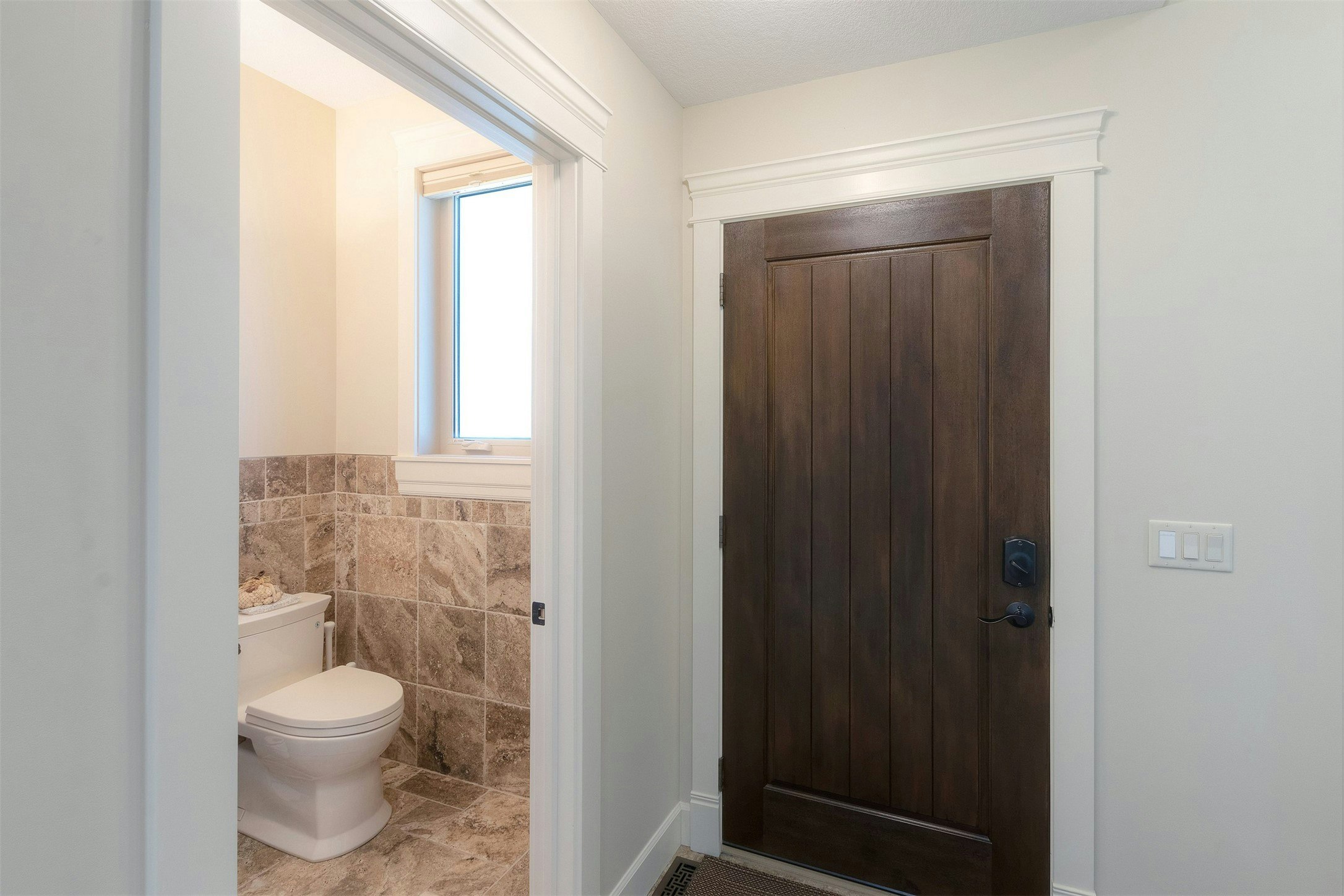 2571 Abbott Street, Kelowna, BC, V1Y 9T9 - 17