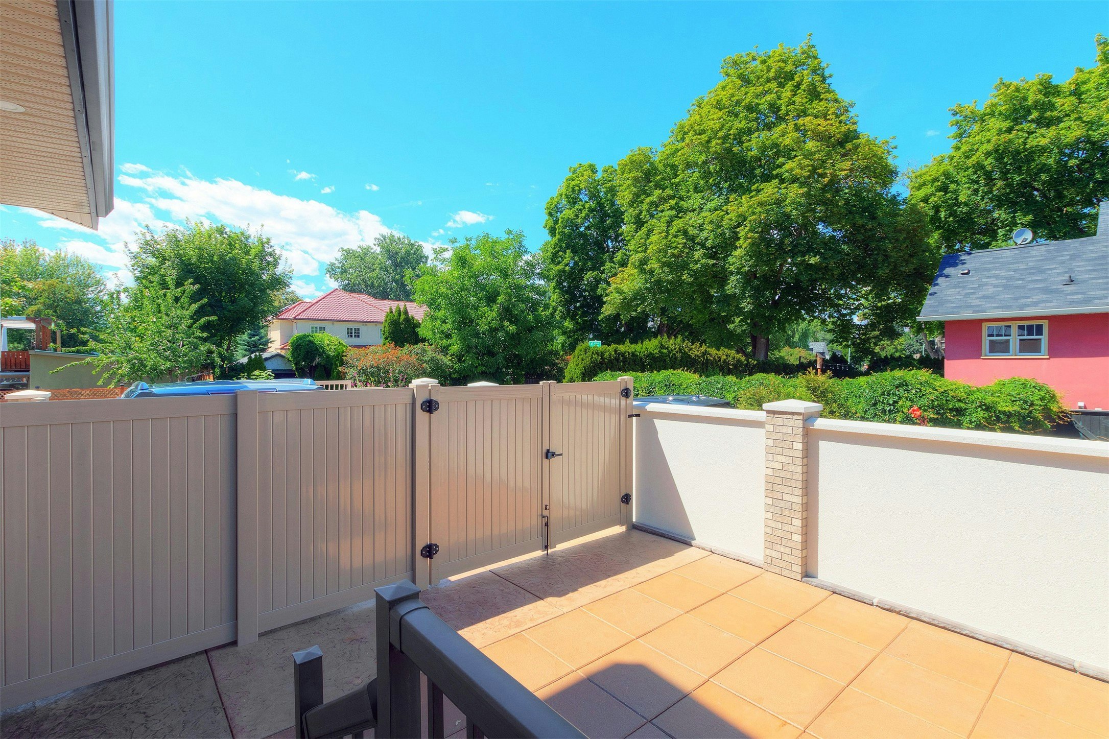 2571 Abbott Street, Kelowna, BC, V1Y 9T9 - 15