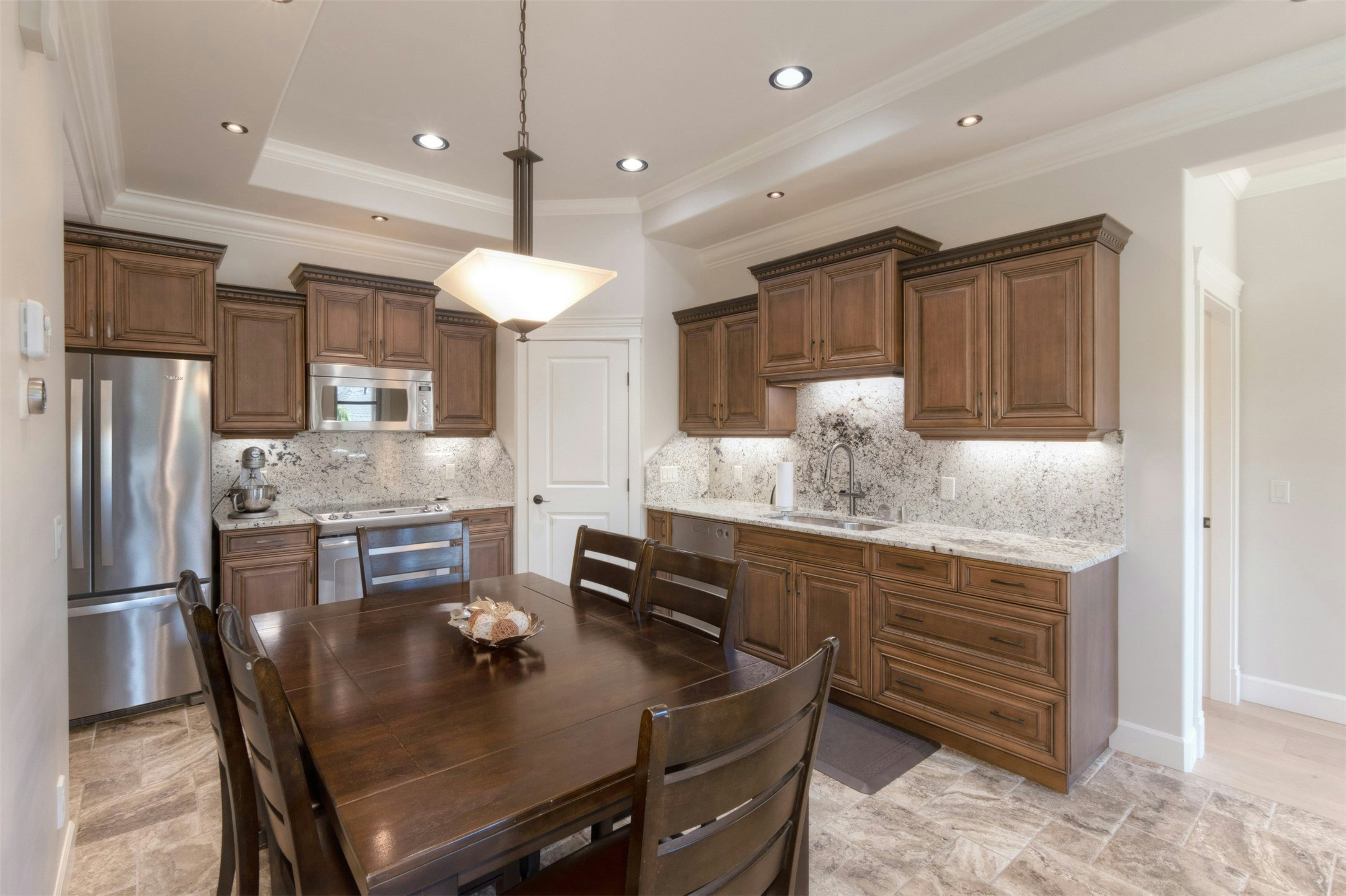 2571 Abbott Street, Kelowna, BC, V1Y 9T9 - 7