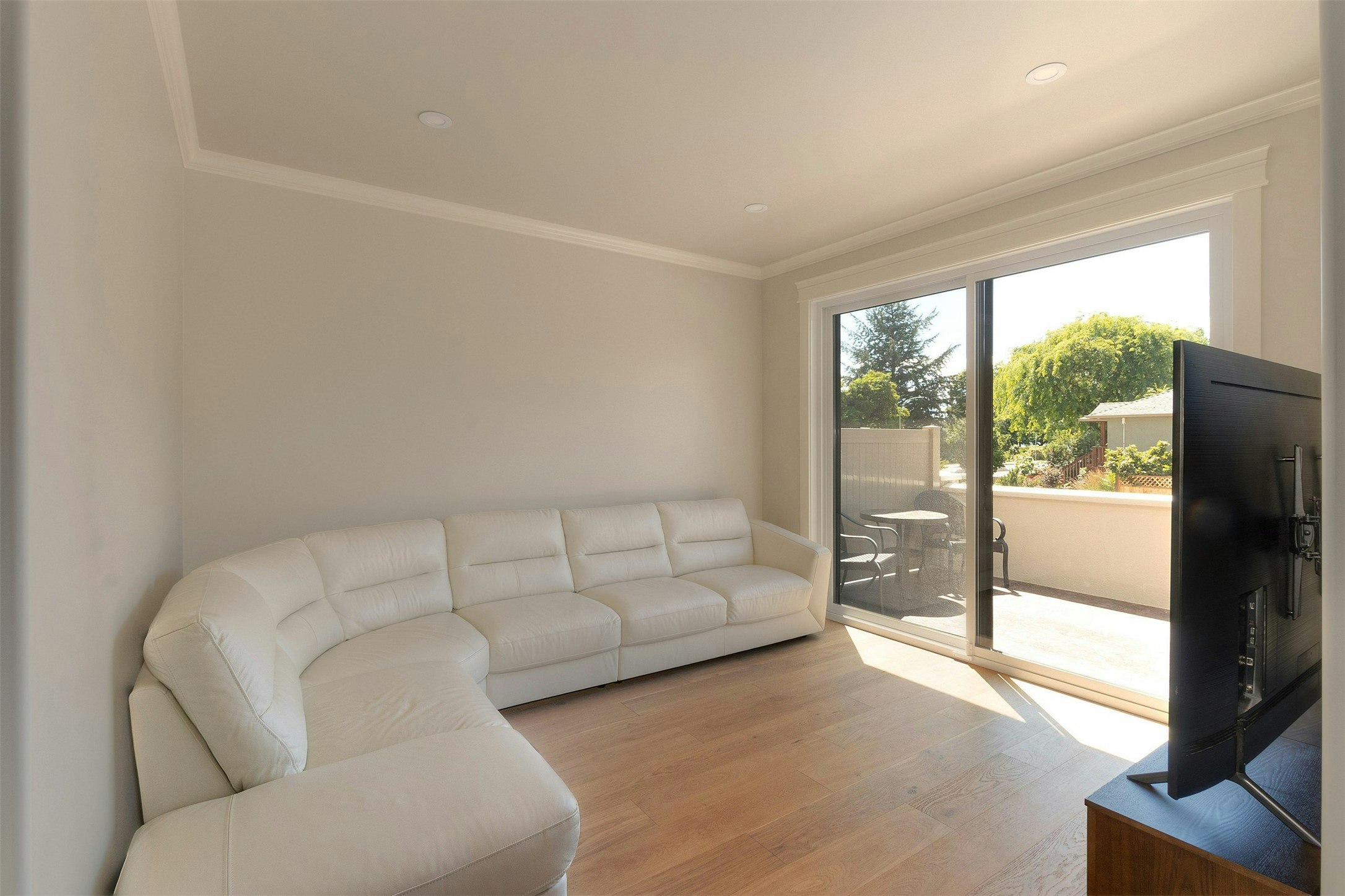 2571 Abbott Street, Kelowna, BC, V1Y 9T9 - 10