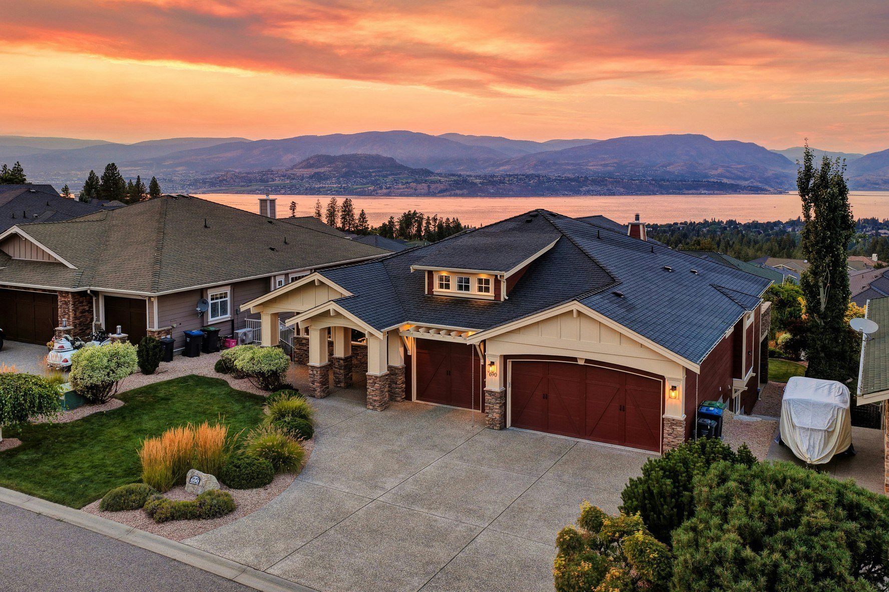 690 Devonian Avenue, Kelowna, BC, V1W 5C2 - 4