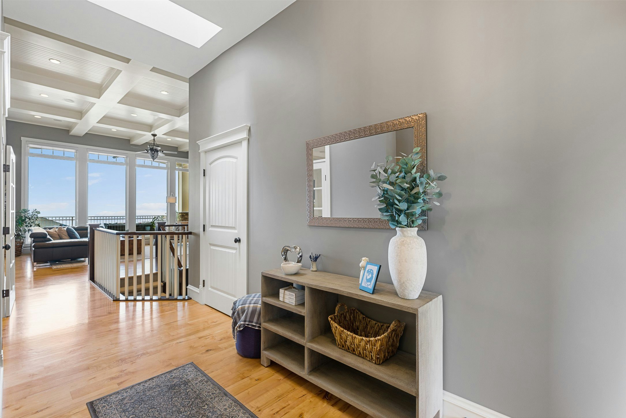 690 Devonian Avenue - 4